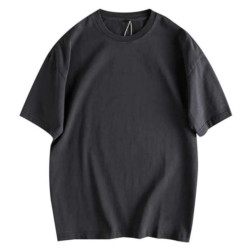 ヴィンテージ風ウォッシュドカラーTシャツ：色落ち防止の実用性と実際の耐久性を検証