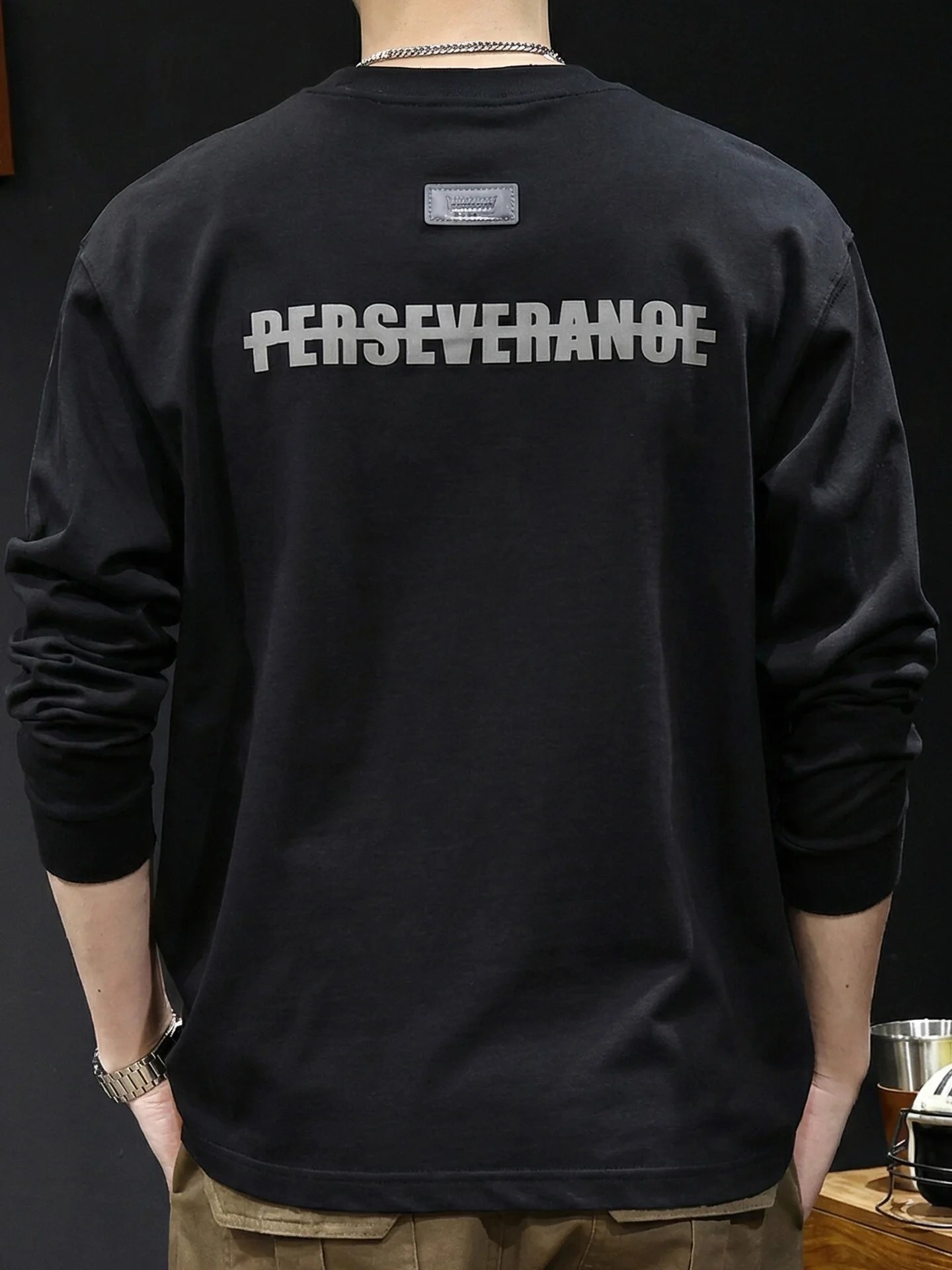 中学生・高校生男子が選ぶべきブランドファッションは？ロゴプリントTシャツの選び方を徹底解説