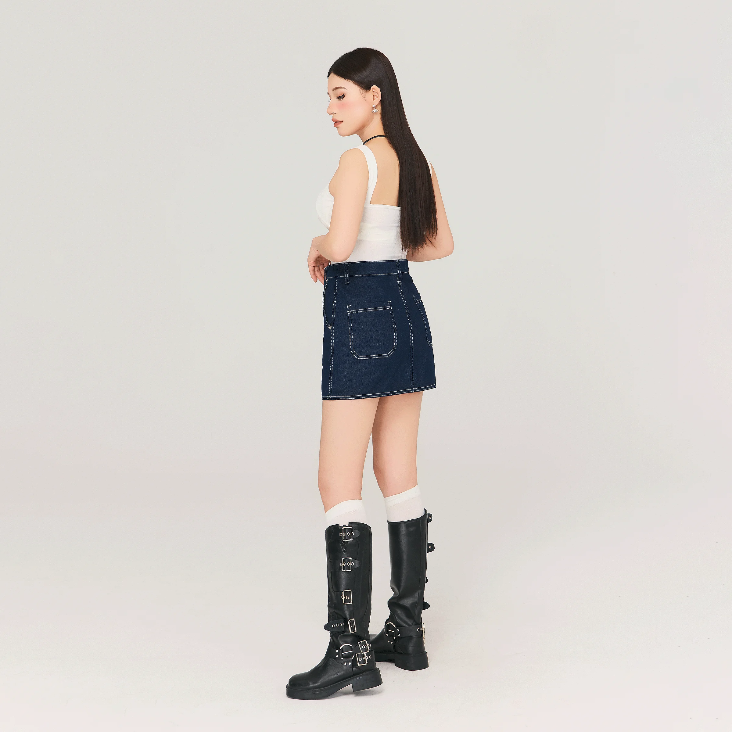 淡いデニムを通勤に活かすには？GARBXLの春用セットアップが解決する3つの悩み