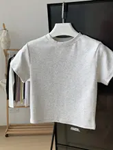 女性用 夏用タイトフィット ラウンドネック ブルーのショートスリーブTシャツ【短丈・スリムデザイン】