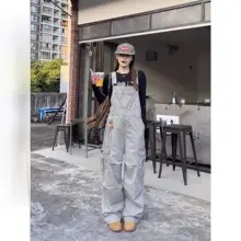 クラシックアメリカンスタイルのワイドレッグサロペットパンツ【ユニセックス・ドローストリング・多ポケット】