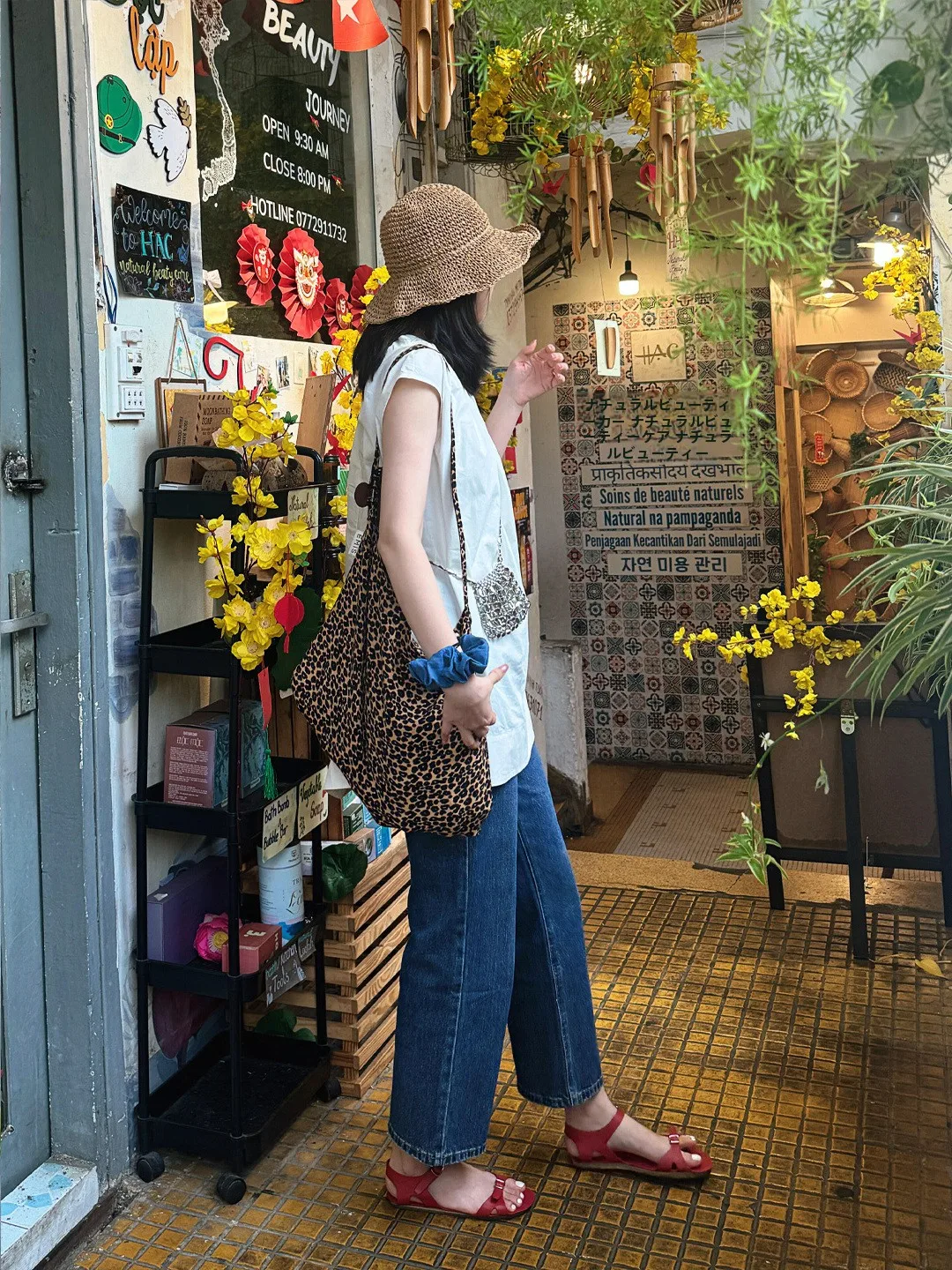 白Tシャツとジーンズを組み合わせるとき、どう選ぶのが本当のカジュアルスタイルか？