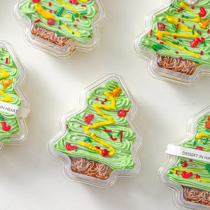 クリスマスケーキボックス【ストロベリークリームムース・透明なクリスマスツリー型】