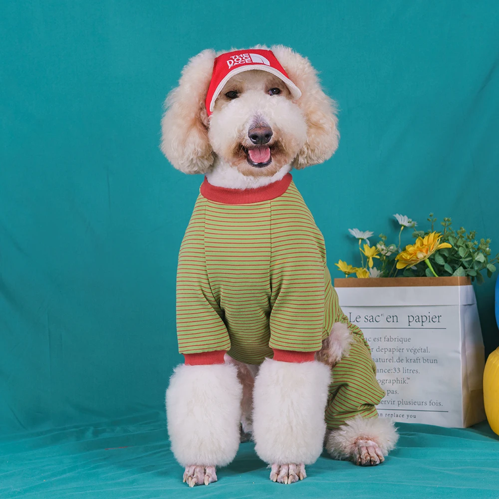 大型犬の服：ダブルサイドフリースストライプジャケットの秋冬対応と耐久性解析