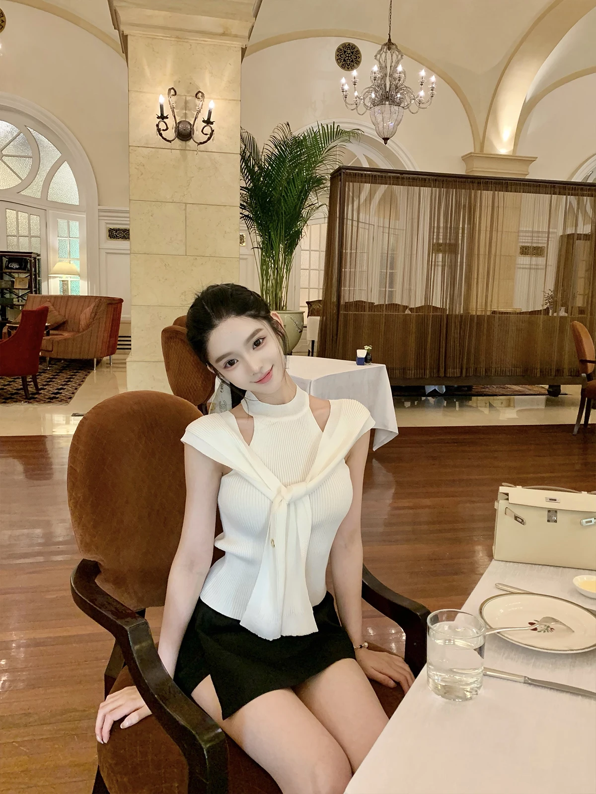 30代のきれいめファッションで悩んでいるなら、ハイウエストスカーチョが救う理由は？
