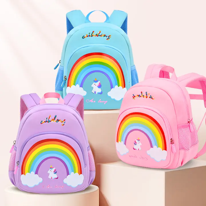 かわいい虹色デザインの子供用リュックサック【防失設計・軽量・春のお出かけに最適】