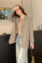 薄雾と蝉翼風デザインの軽やかなオーガンジージャケット