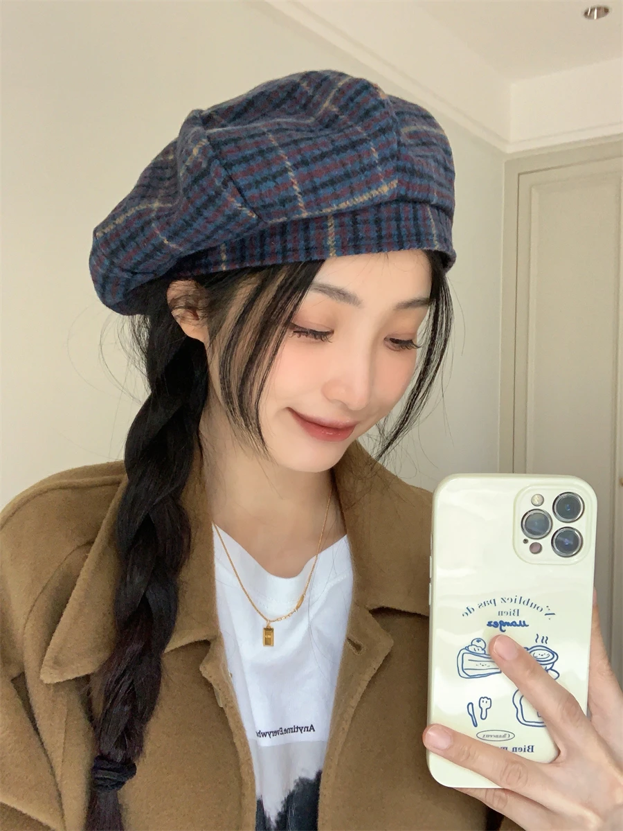 チェック柄ウールベレー帽で秋の街を彩るには？