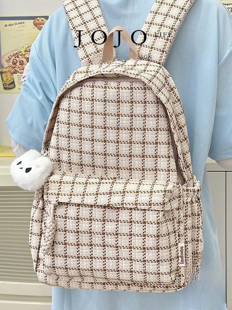 中学生女子用リュックはどんなのが良いか？チェック柄の軽量リュックが通学にぴったりな理由