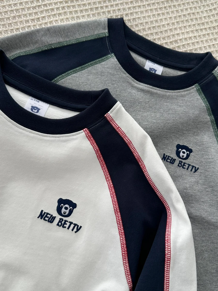 長袖Tシャツの重ね着スタイルをどう選ぶ？男の子向けのカジュアルアイテムが実は最強の理由