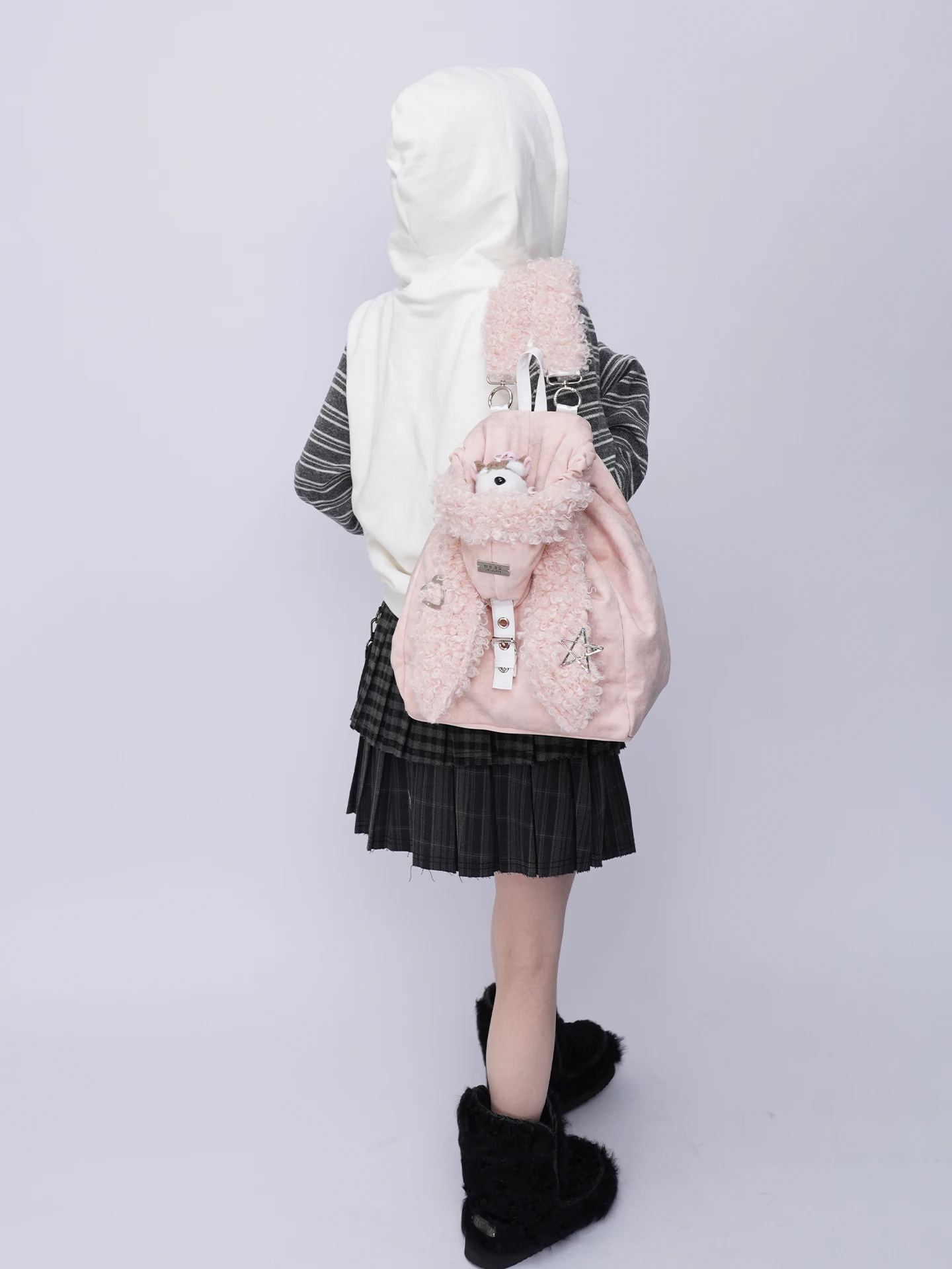 うさぎ耳デザインのリュックサック：青春少女風の日常使いに最適な軽量スタイル