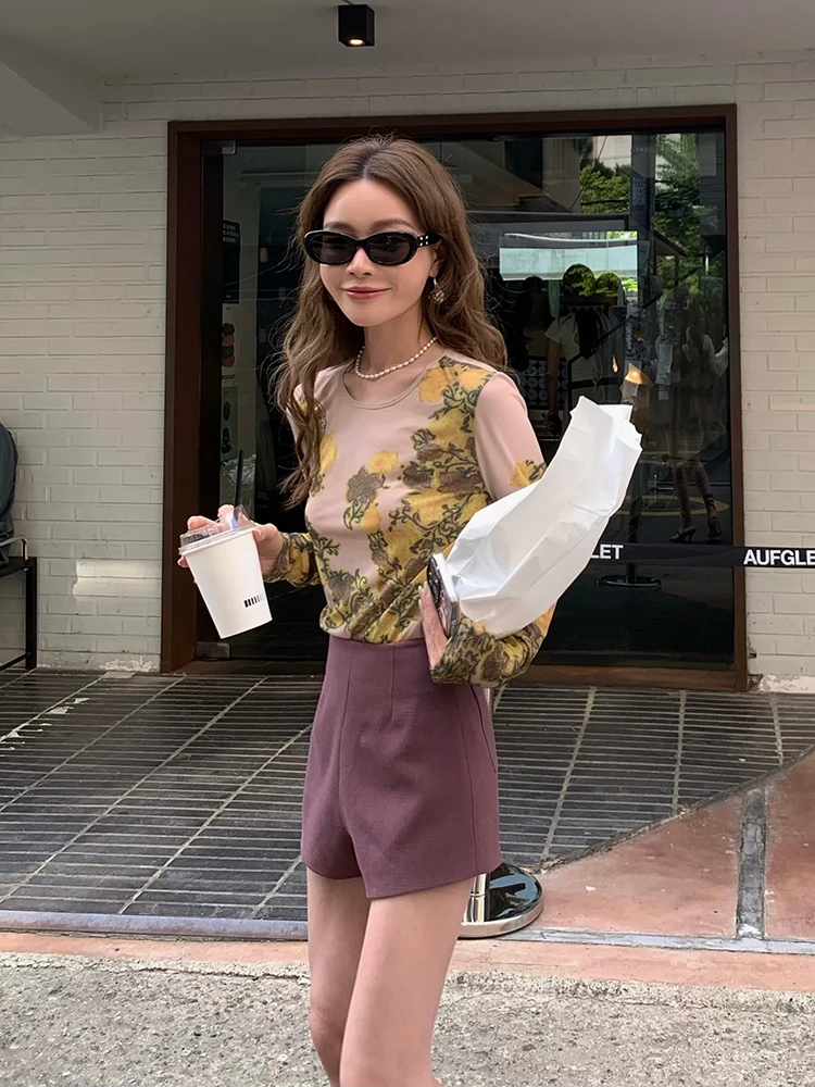 パープルパンツコーデで失敗しない方法は？