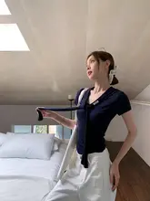 独特なデザインのVネック半袖Tシャツ【ネイビー・夏用・女性用・スリム効果】