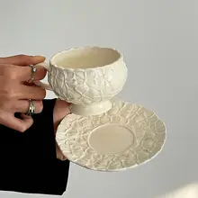 Oranges限定 レトロ白浮彫り花模様 コーヒーカップ＆ソーサー【ラテ用・ティータイムに最適】
