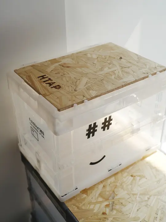 木製カバー付き折りたたみボックス【オーストラリア産パインウッド・和風デザインのアウトドアサイドテーブル】