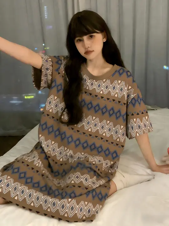 ストライプ柄の夏用ショートスリーブナイトガウン【大きいサイズ・妊婦対応・軽やか】（セットアップ対応）