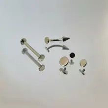 小さな円形のトラの牙ピアス【無重力舌ピアス・チタン合金・アレルギー防止】