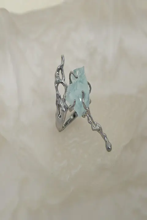 天然石使用の女性用リング【ユニークデザイン・インス風・金属製・指穿き用】