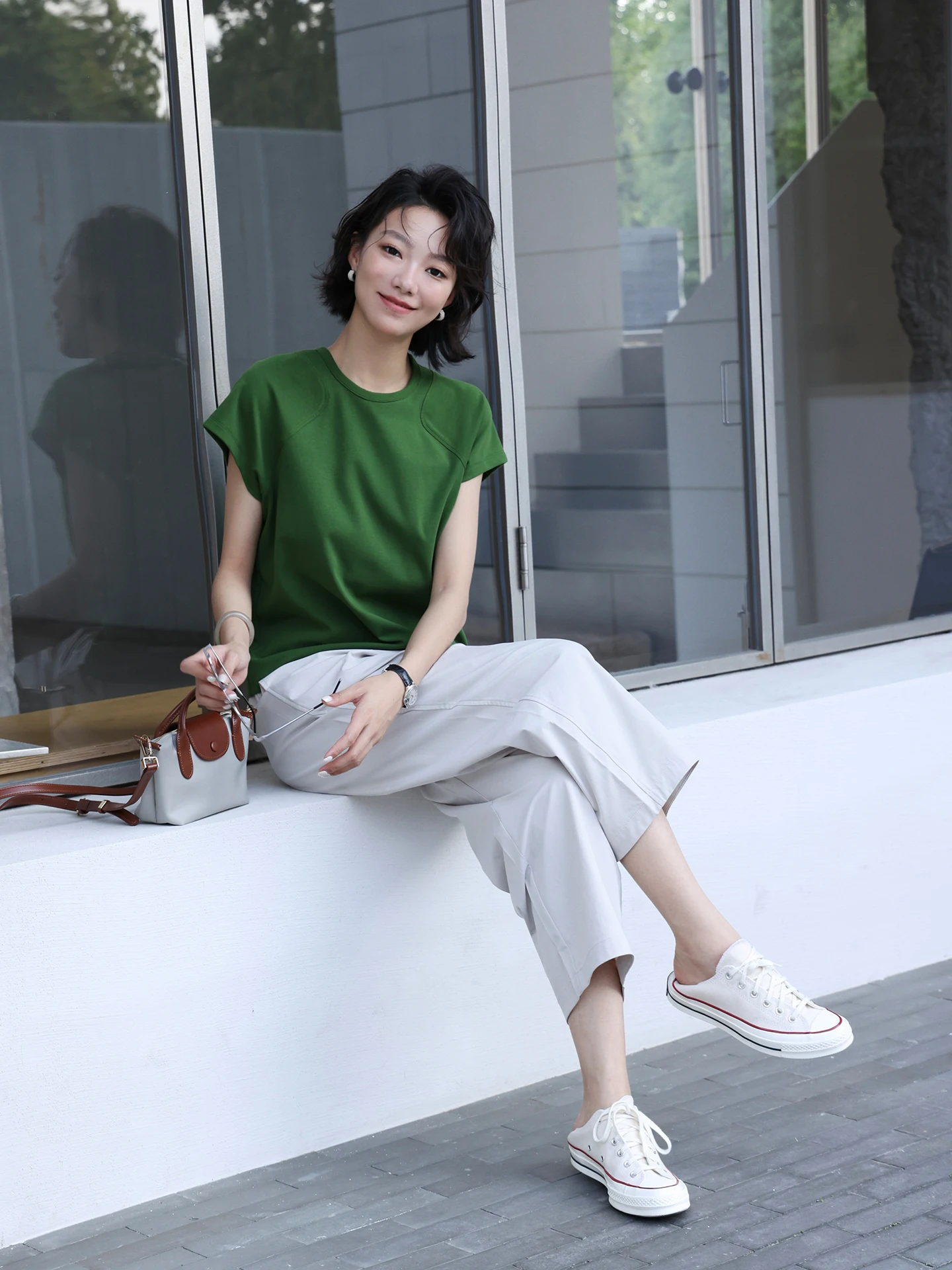 通勤服40代にぴったりなパンツは、どんなもの？