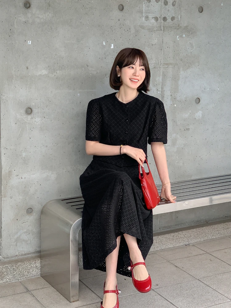きれいめニットセットアップは、本当にシンプルなアイテムで決めるべき？