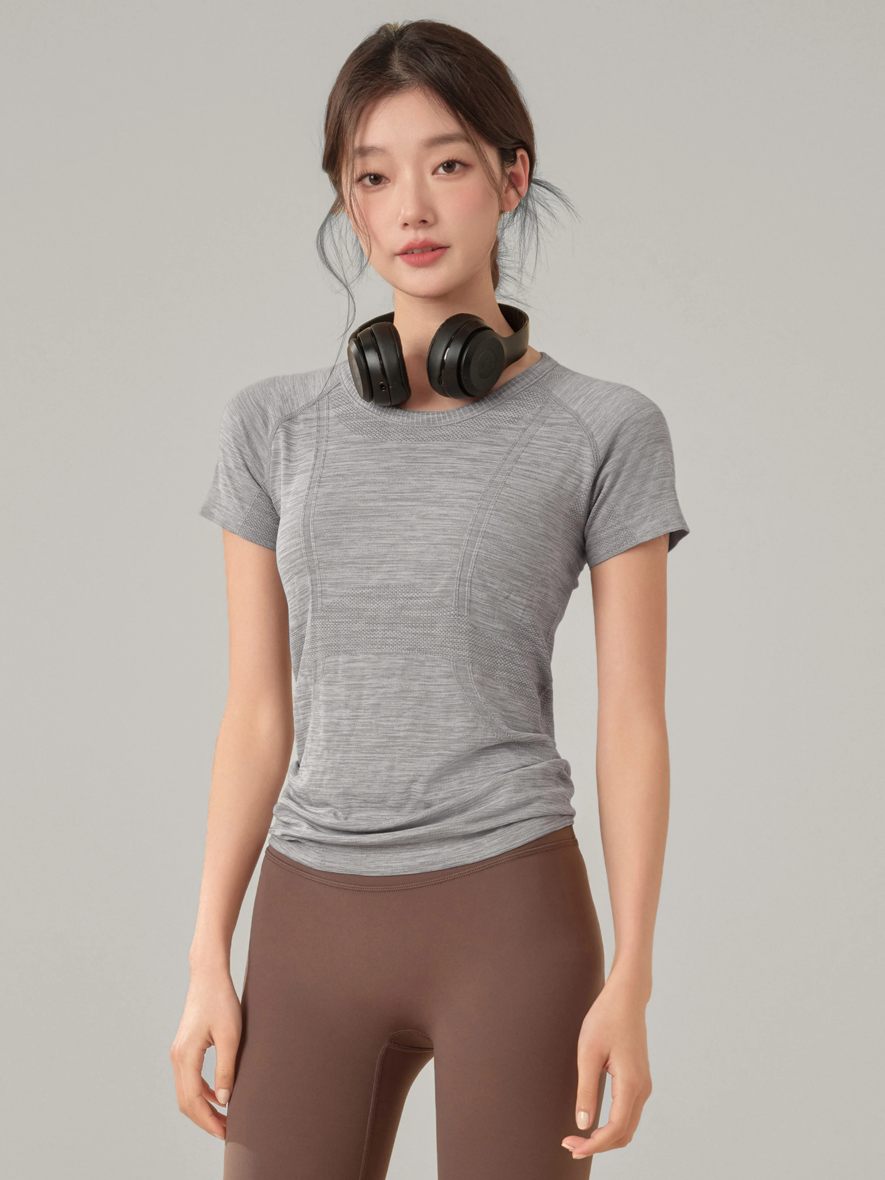 ストリートファッションの土台はTシャツ？速乾性と色のバランスを徹底解説