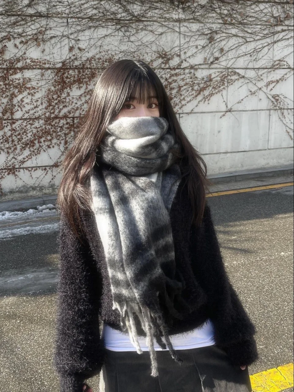 ジョンストンズ ストール 大判チェック フリンジデザイン 男女兼用 保暖性と着用シーンの実証