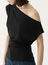 デザイン性の高い夏用オフショルダーブラックTシャツ【モダン・ショートスリーブ】