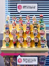 階段式フィギュアディスプレイラック【ホコリ防止・家庭用収納】