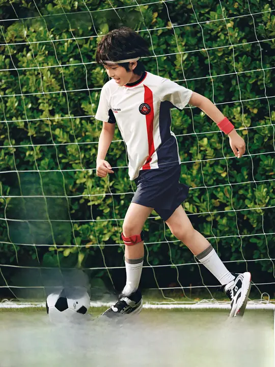 男の子用半袖Tシャツとショートパンツ【速乾・サッカーウェア・夏用】（セットアップ対応）
