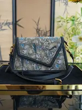 斜め角型ショルダーバッグ【伝統的な宋錦・牛革・シルク混・ダークカラー】