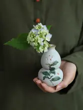 手作り陶器の小花瓶【ひょうたん型・手描きデザイン・茶卓用飾り】