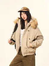 ヴィンテージ風 フード付きダウンジャケット【女性用・厚手・ショート丈・毛皮襟付き】