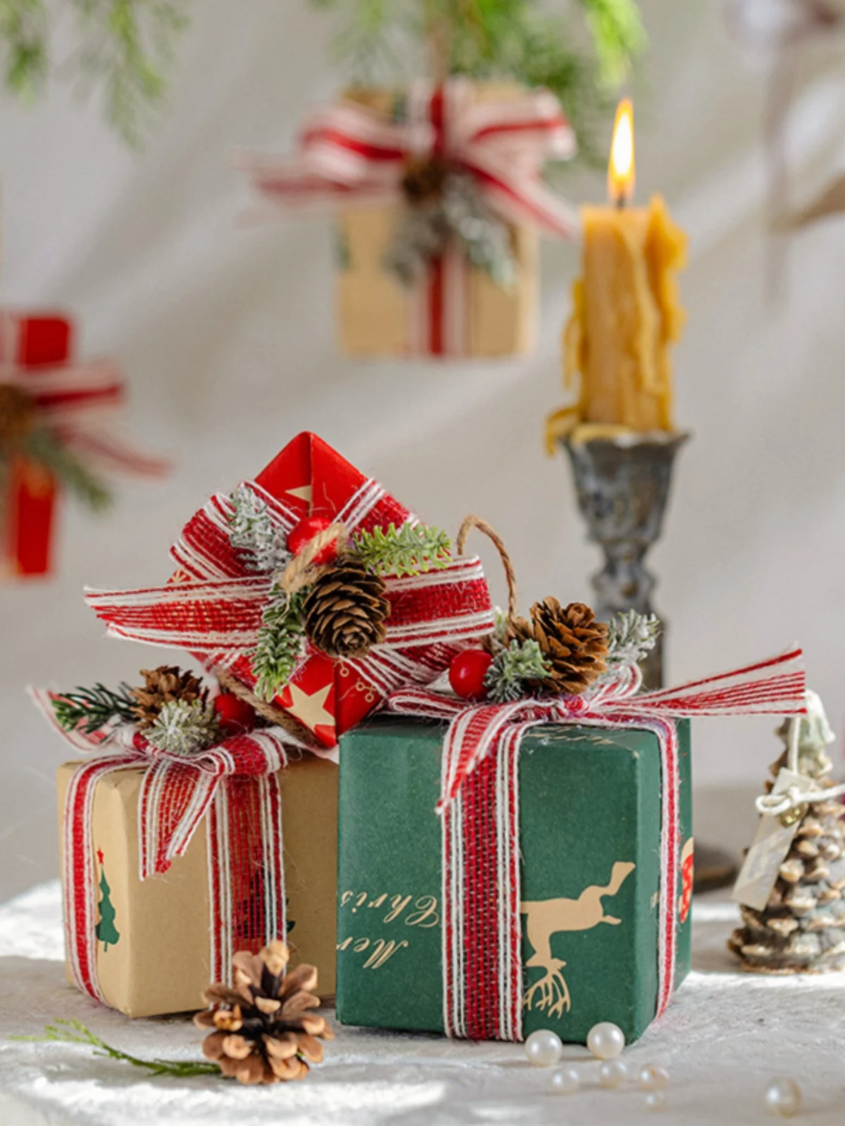 クリスマスツリーに差し込む一瞬を、どう演出する？