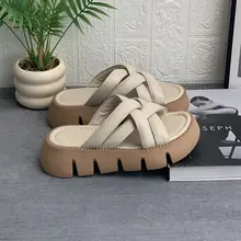 レディース 夏用 レトロなストラップサンダル【快適通気性・厚底・ローマ風】