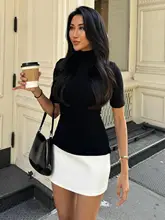 shemoda 半高ネック半袖ワンピース【デザイン性高い・ハイウエスト・ブラックホワイトカラー・タイトフ  ィット】