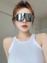 大きめフレームのミラーサングラス【反射防風・スポーツ・登山・男女兼用】