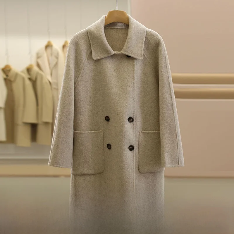 traditional weatherwear コートは冬にぴったり？シンプルなウールコートが通勤スタイルを救う理由