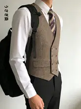 ダブルボタンデザインのメンズノースリーブベスト【シンプル・クラシックスタイル】