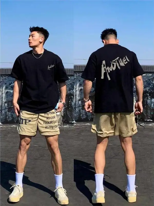 メンズ半袖Tシャツの通気性とデザイン：Eypiaの夏用カジュアルモデルを徹底解説