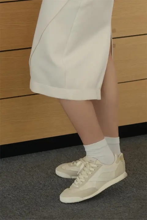 夏用通気性カジュアルシューズ【牛革製・男女兼用・スニーカータイプ】
