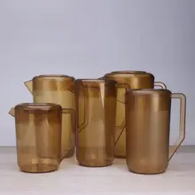 耐熱性のアクリルPC製 茶色の冷水ポット【家庭用・大容量・ジュースやお茶も可】