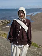 マルチカラーのマハ毛ルーズフィットカーディガン【立体ケーブル編みデザイン・スタイル】