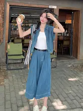 ブルーのカジュアルデニムスタイル レディースノースリーブシャツ【ゆったりシルエット・九分丈パンツ】（セットアップ対応）