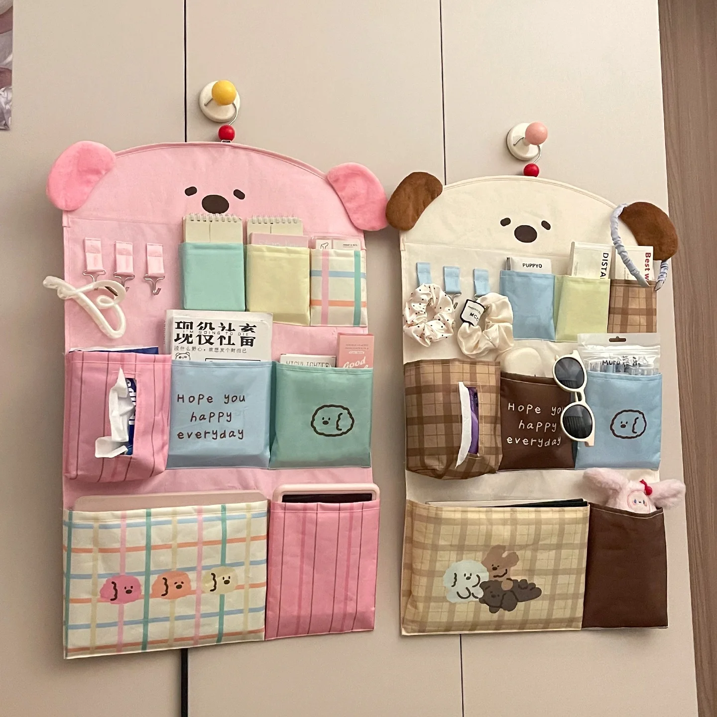 多区画収納ハンギングバッグ：ぬいぐるみ収納の効率とおしゃれな空間設計