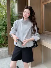 デザイン性のあるグレーの工装風ジャケット【立襟・取り外し可能ベスト】