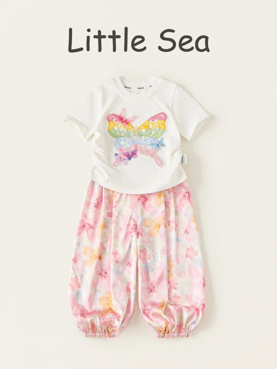 20度cに適した子供の服としての夏用キュートなカジュアルウェアセットアップ