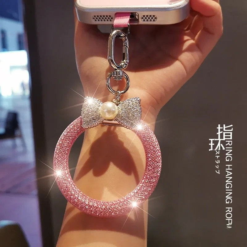 スマホリングを選ぶときに迷うのは、本当に「おしゃれ」なのか？