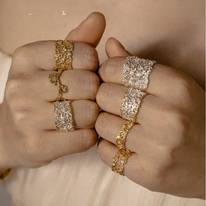 レースデザインの925銀製リング【18K金メッキ・オープン調節可能・ヴィンテージスタイル】