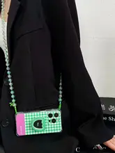 チェック柄ミラー付きスマートフォンスタンド【斜め掛け・マルチデバイス対応】
