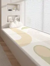 シンプルなデザインの窓際用クッション【厚手・ベージュ・多用途】